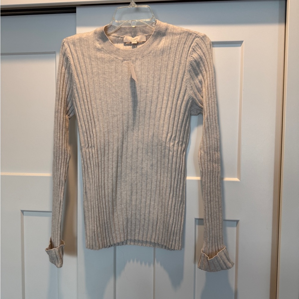 NWT Loft size L Ribbed Knit Sweater in Cream